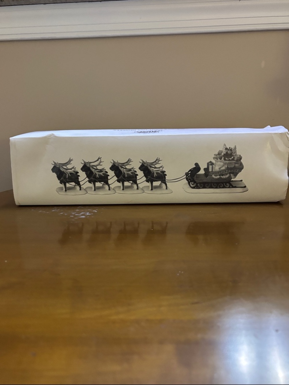 Department 56 Sleigh & Eight Tiny Reindeer New in Box